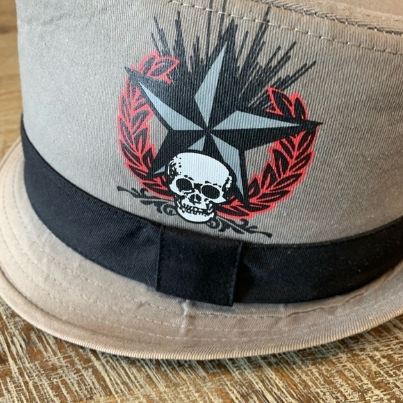 Y2K Fedora - Picture 4 of 8